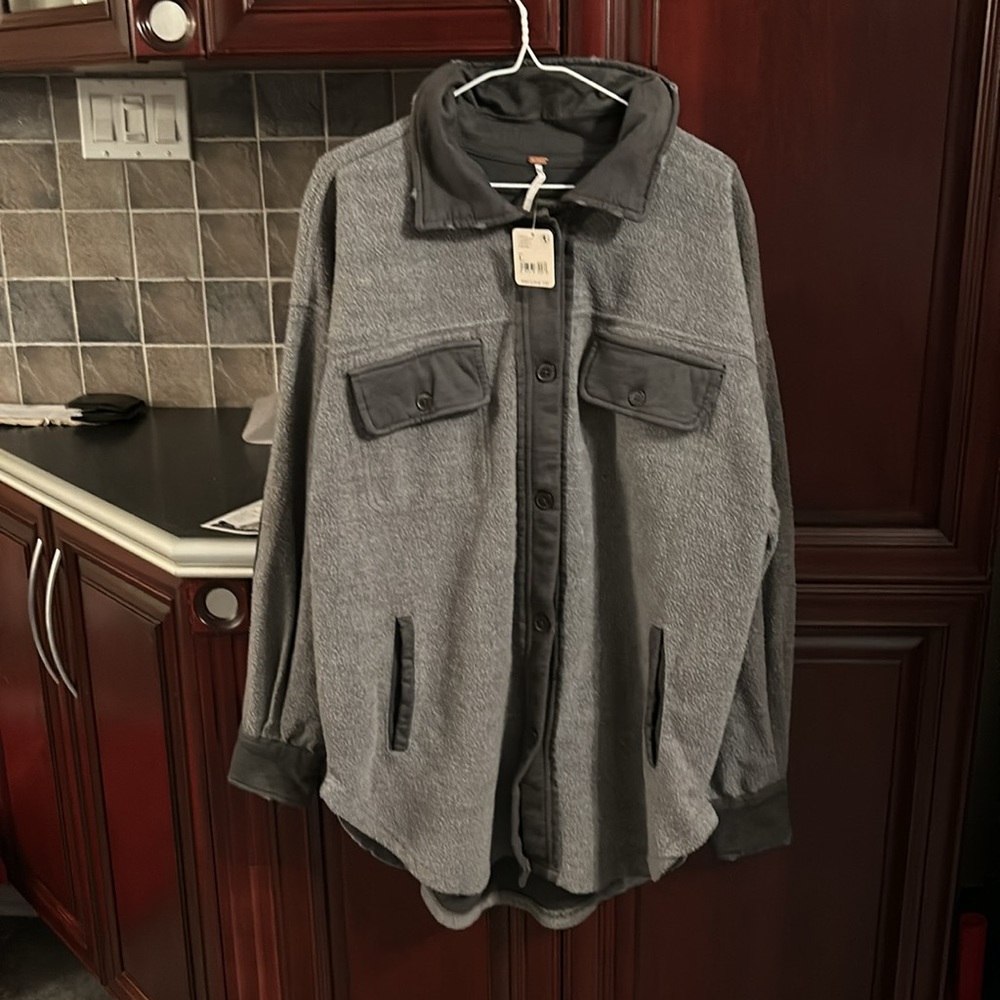 FREE PEOPLE (RUBY) shacket size large - Picture 8 of 10
